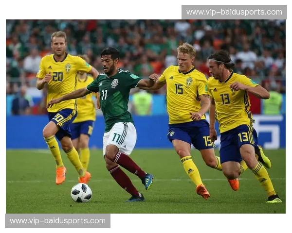 足球的蓝色与绿色：墨西哥与乌拉圭的宿命对决